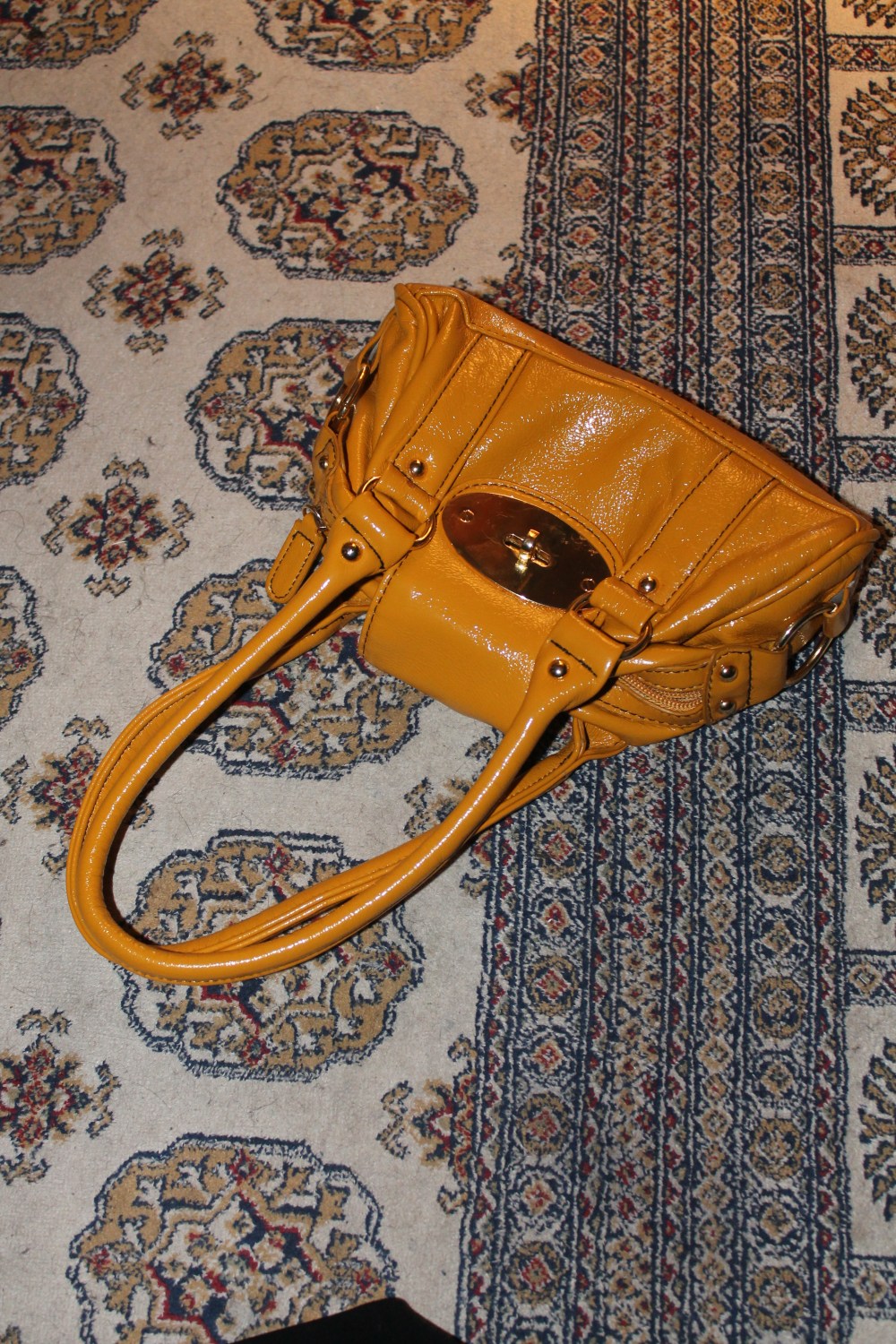 Small Accessorise Handbag £2